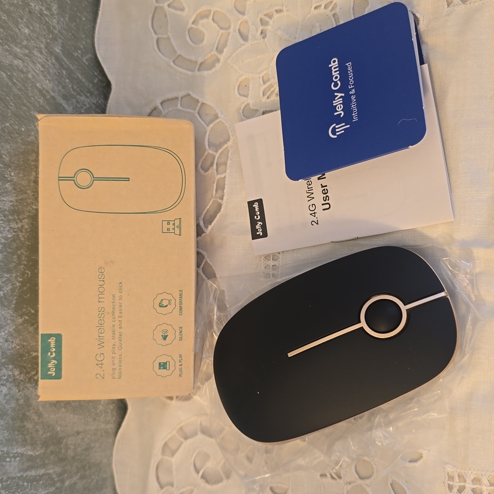 Jelly Comb Black 2.4G Wireless Mouse, Noiseless, Easier To Click New - Picture 2 of 4